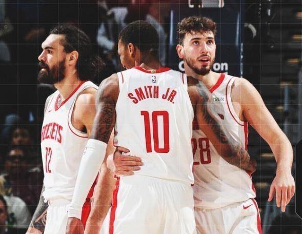 包含清晨中超焦点战；圣安东尼奥马刺调整名单；目标明确；轮换策略成焦点的词条